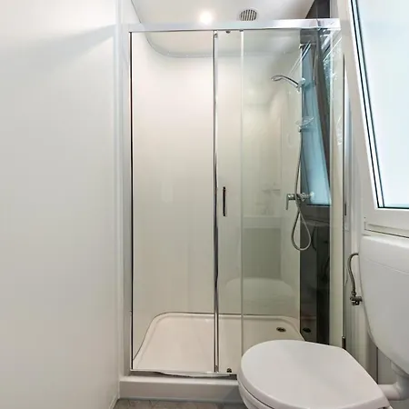 Casa Mobile Est Garda Apartamento *