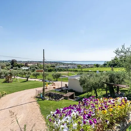 Casa Mobile Est Garda 公寓 *